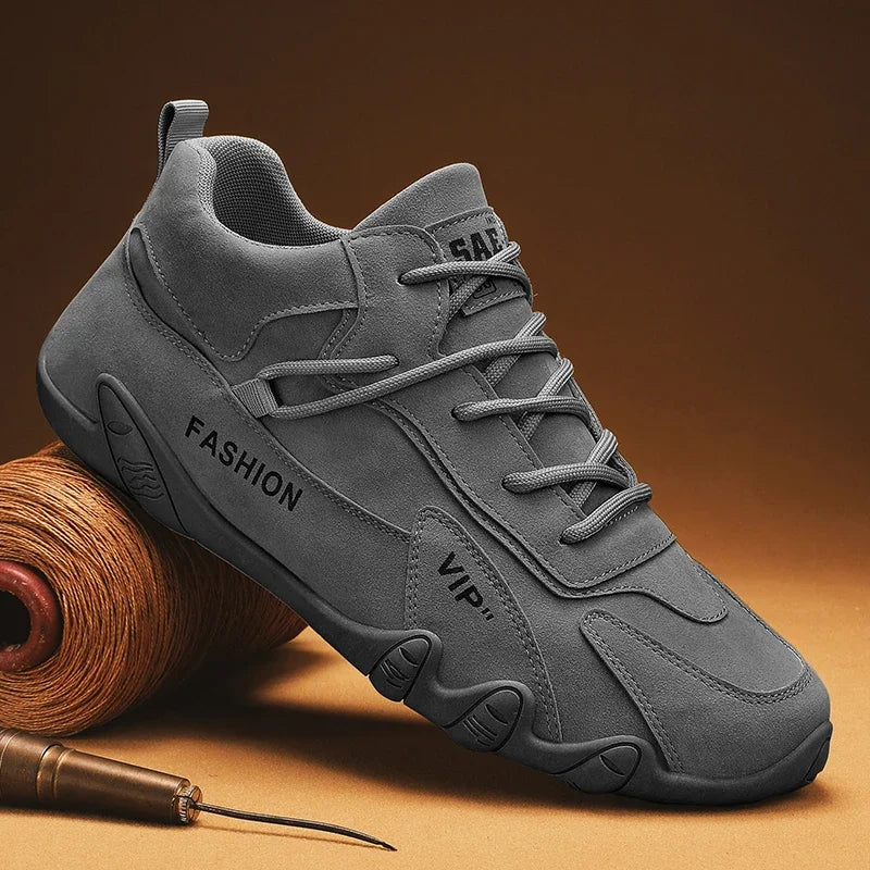 Men's Outdoor Hiking Shoes Anti Slip Comfort All Season