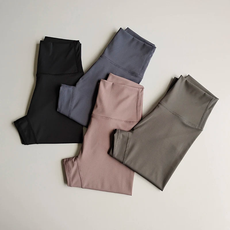 Seamless High Waist Nylon Yoga Leggings For Hip Lifting Running