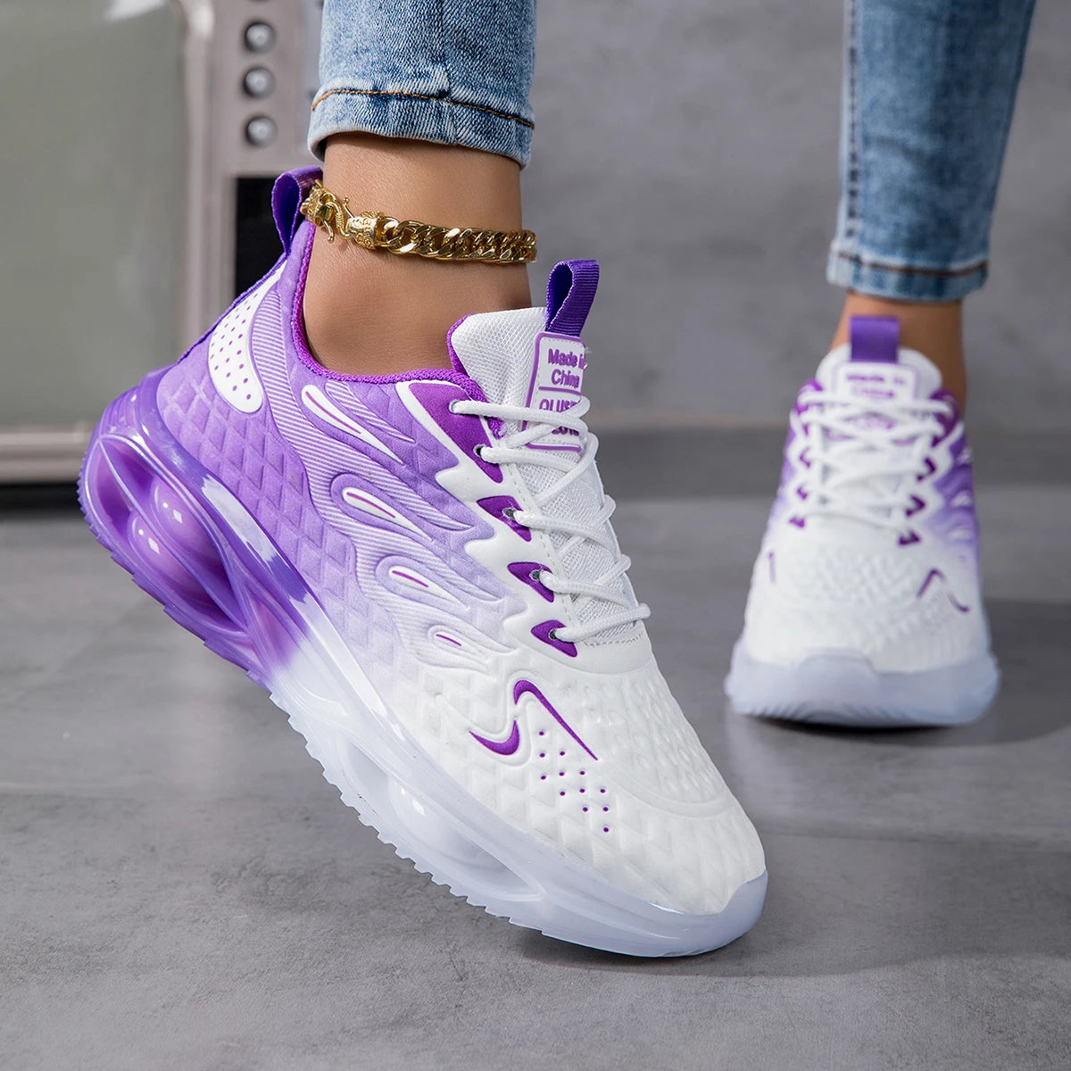 Unisex Lightweight Mesh Running Shoes With Air Cushion Comfort