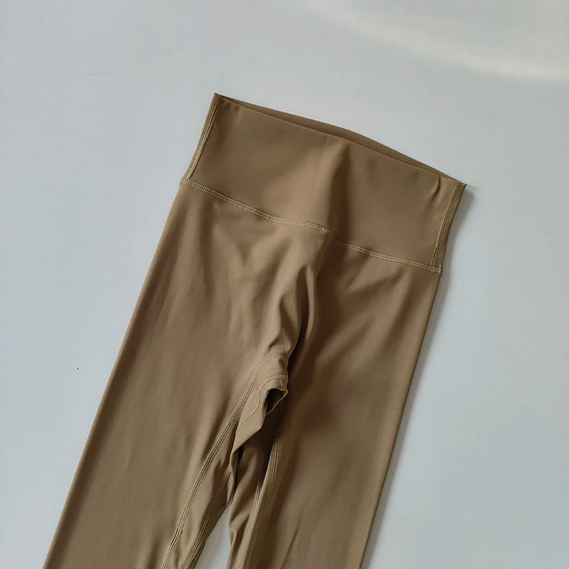 Seamless High Waist Nylon Yoga Leggings For Hip Lifting Running