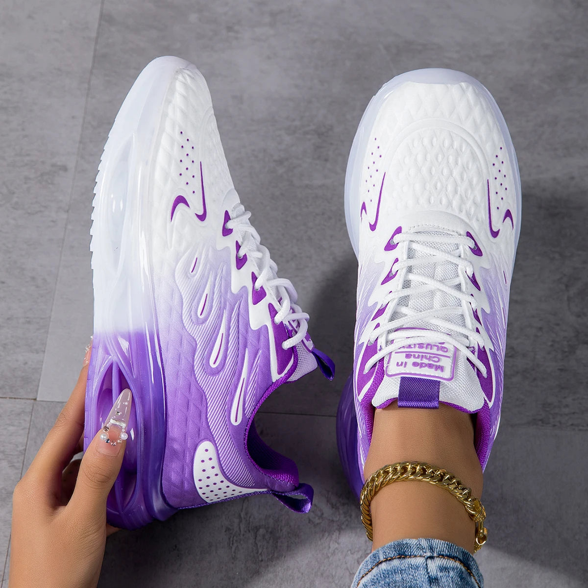 Unisex Lightweight Mesh Running Shoes With Air Cushion Comfort