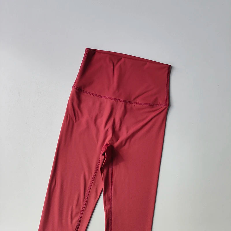 Seamless High Waist Nylon Yoga Leggings For Hip Lifting Running
