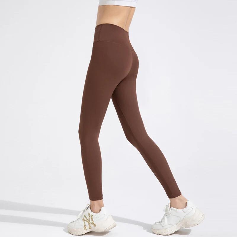 Seamless High Waist Nylon Yoga Leggings For Hip Lifting Running